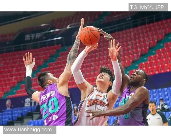 2017年CBA季后赛北京队与山东队精彩对决回顾与分析